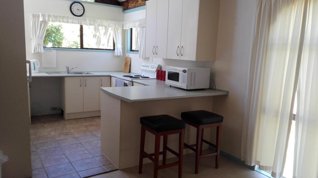 Waters Edge B&B Kaitaia Ngoại thất bức ảnh