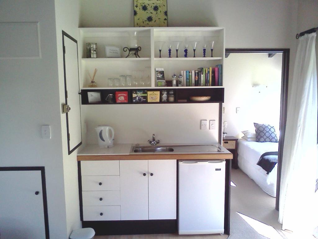 Waters Edge B&B Kaitaia Phòng bức ảnh